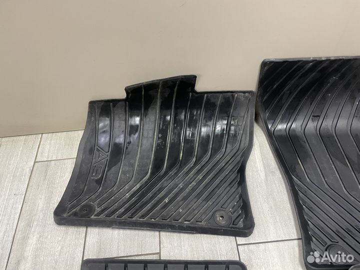Коврики комплект оригинал Audi A3 8V