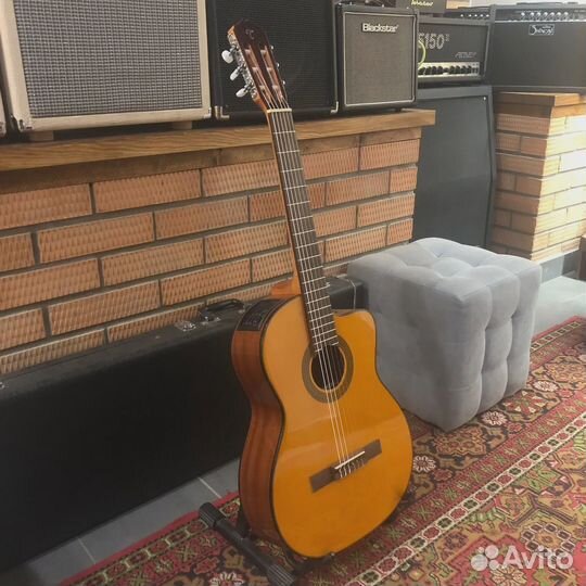 Классическая гитара с подключением Takamine GC1CE