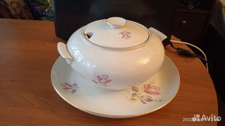 Набор столовой посуды гдр и икорница