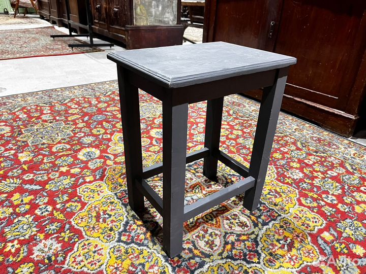 Табуретки винтажные