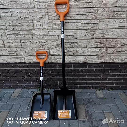 Лопата fiskars solidtm