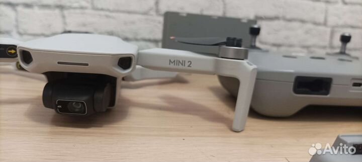 Квадрокоптер дрон DJI Mini 2 Combo набор