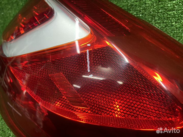 Фонарь задний правый дефект Kia Sportage 3