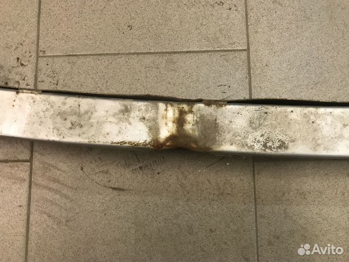 Corolla 120 RHD Усилитель переднего бампера б.у