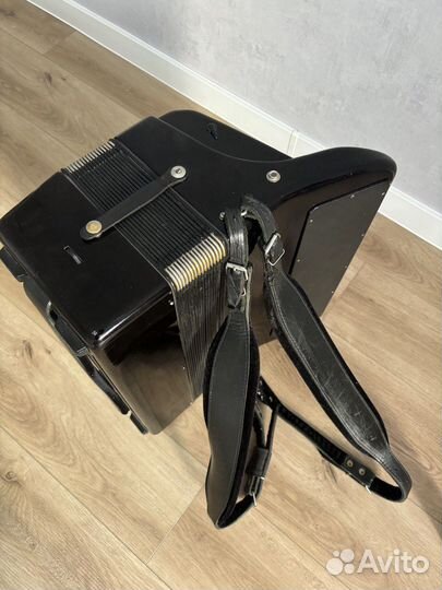 Баян Royal Standard Romance полный 4/4 концертный