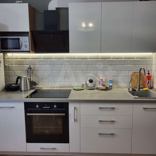 3-к. квартира, 84 м², 4/17 эт.