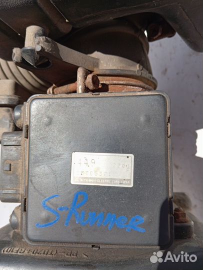 Дмрв Mitsubishi Space Runner Wagon RVR