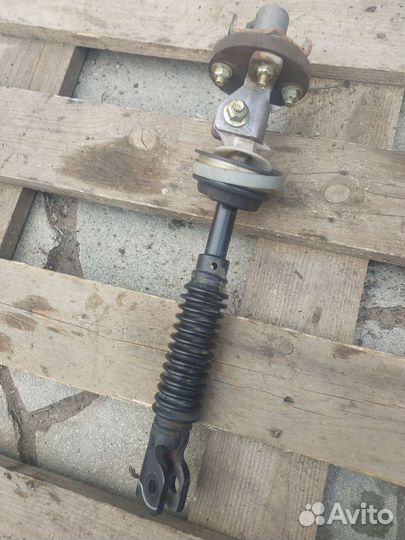 Рулевой карданчик infiniti qx56 JA60