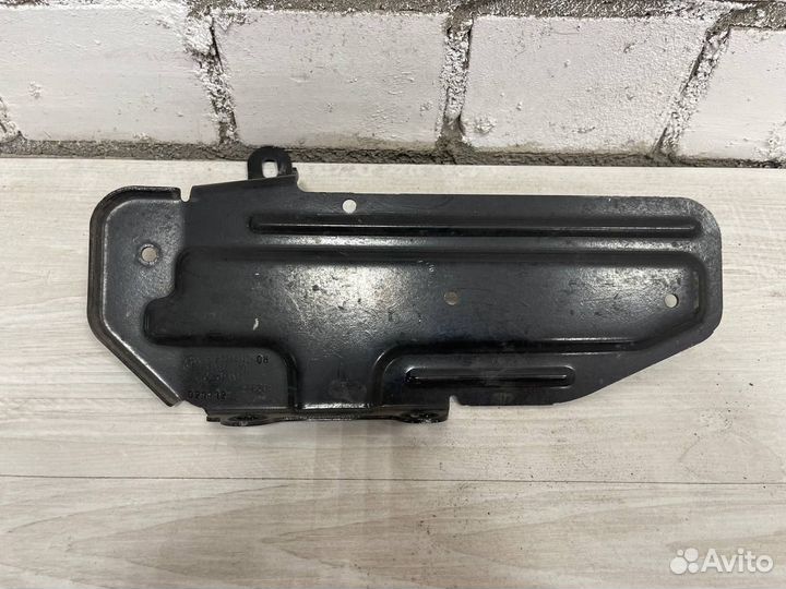 Защитный кожух топливопроводов bmw F20