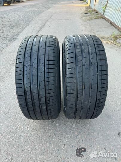 Pirelli P Zero PZ4 265/35 R20 99Y