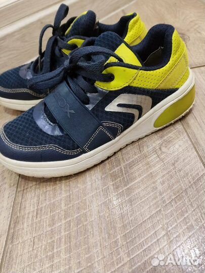 Кроссовки geox 35