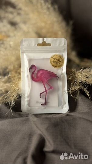 Брошь из эпоксидной смолы