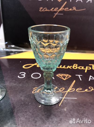 Рюмки старинные стекло