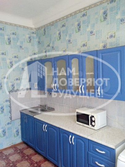 3-к. квартира, 81 м², 1/2 эт.