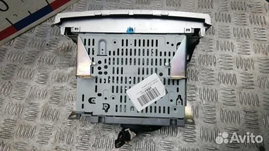 Магнитола toyota corolla verso 2 (4BR04I401)