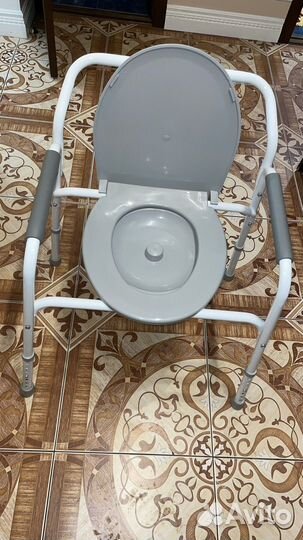 Кресло туалет для пожилых