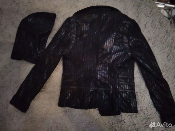 Куртка новая