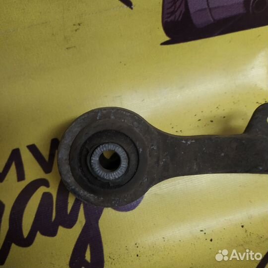 Bmw e60 рычаг поперечный правый