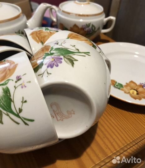 Чайный фарфоровый сервиз на 6 персон СССР