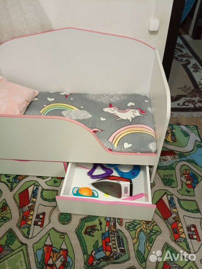 Кровать для девочки до 5 лет +шкаф