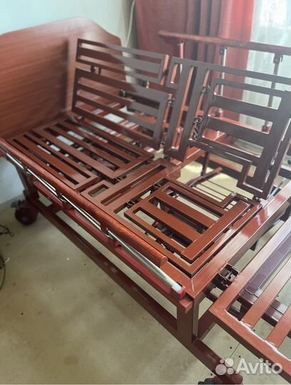 Медицинская кровать-трансформер