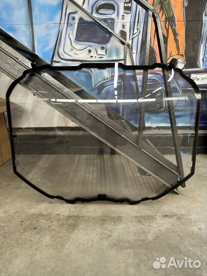 Ветровое стекло brp maverick