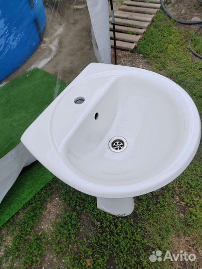 Раковина в ванную бу