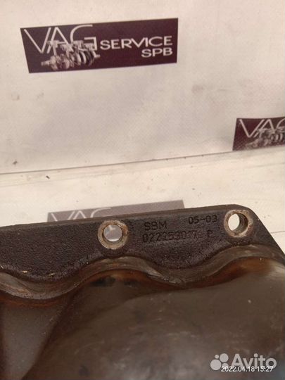 Коллектор выпускной VW VAG Touareg 3.2 AZZ