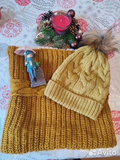 Шапка и шарф-снуд. В отличном состоянии