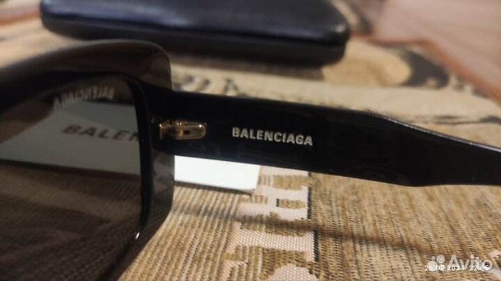 Солнцезащитные очки Balenciaga