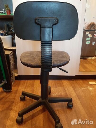 Компьютерный стул кресло