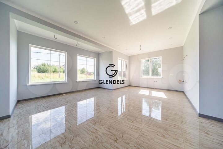 Дом 200 м² на участке 7 сот.