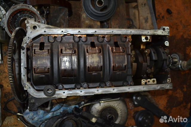 Блок двигателя E60 M54B25