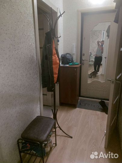 Вешалка напольная металлическая + тумба