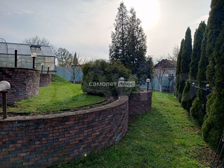 Дом 250 м² на участке 10 сот.