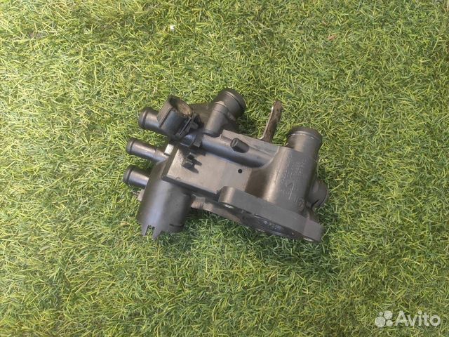 Корпус термостата Volkswagen Golf 4 1J