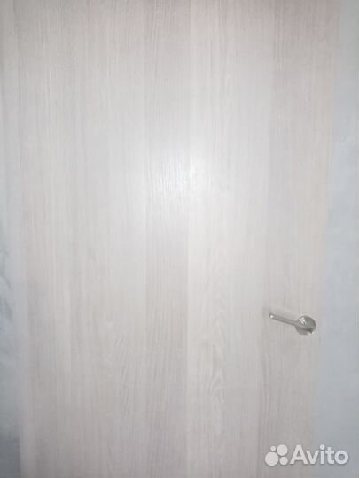 Дверь межкомнатная 80 с наличниками б/у
