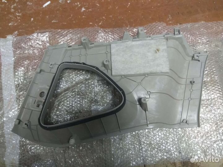 Обшивка багажника верхняя Toyota Rav 4 A40. 2013