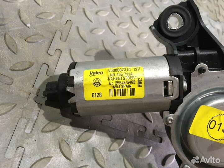 Моторчик стеклоочистителя задний