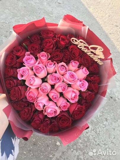 101 роза в форме сердца
