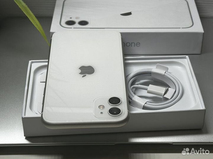 iPhone 11, 256 ГБ