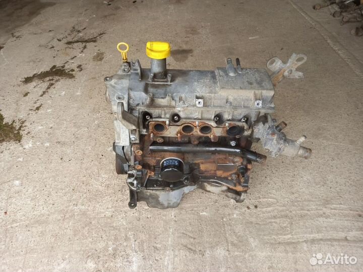 Двигатель K7M Renault Logan