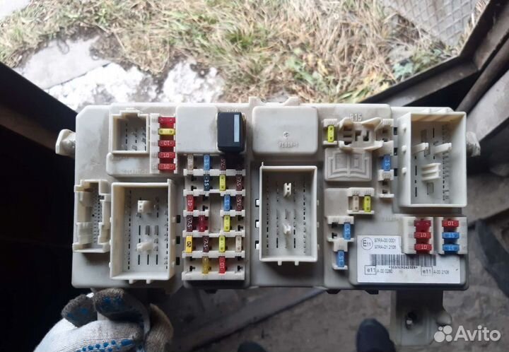 Форд Фокус 2 блок предохранителей GEM