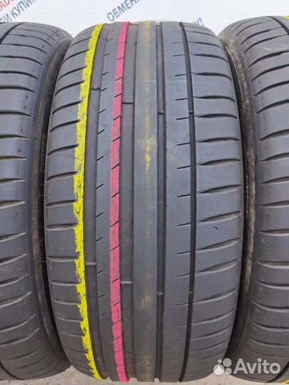 Michelin Pilot Sport 4 235/45 R17 97Y