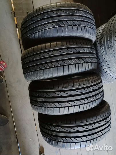 Bridgestone Potenza RE050A 215/40 R17