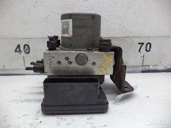 Блок ABS Kia Sorento 2 XM 589201U000