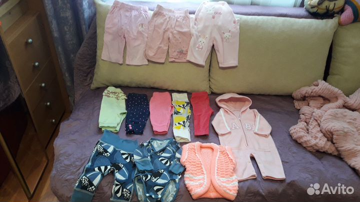 Два больших пакета вещей на девочку