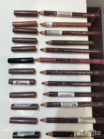 Косметика: помады, карандаши, тон, тени