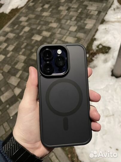 Чехол на iPhone 14