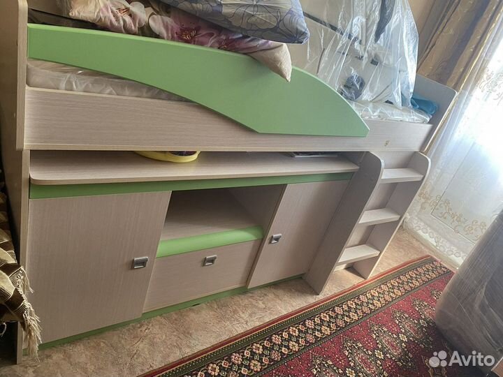 Детская кровать с матрасом